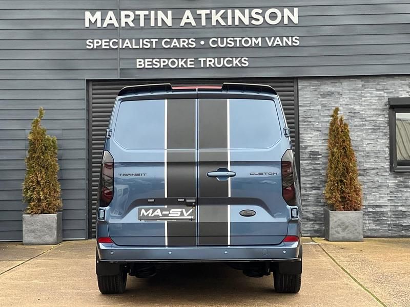 Used Ford Transit Custom Limited 150 HP (110 kW) 2024 Blue Van