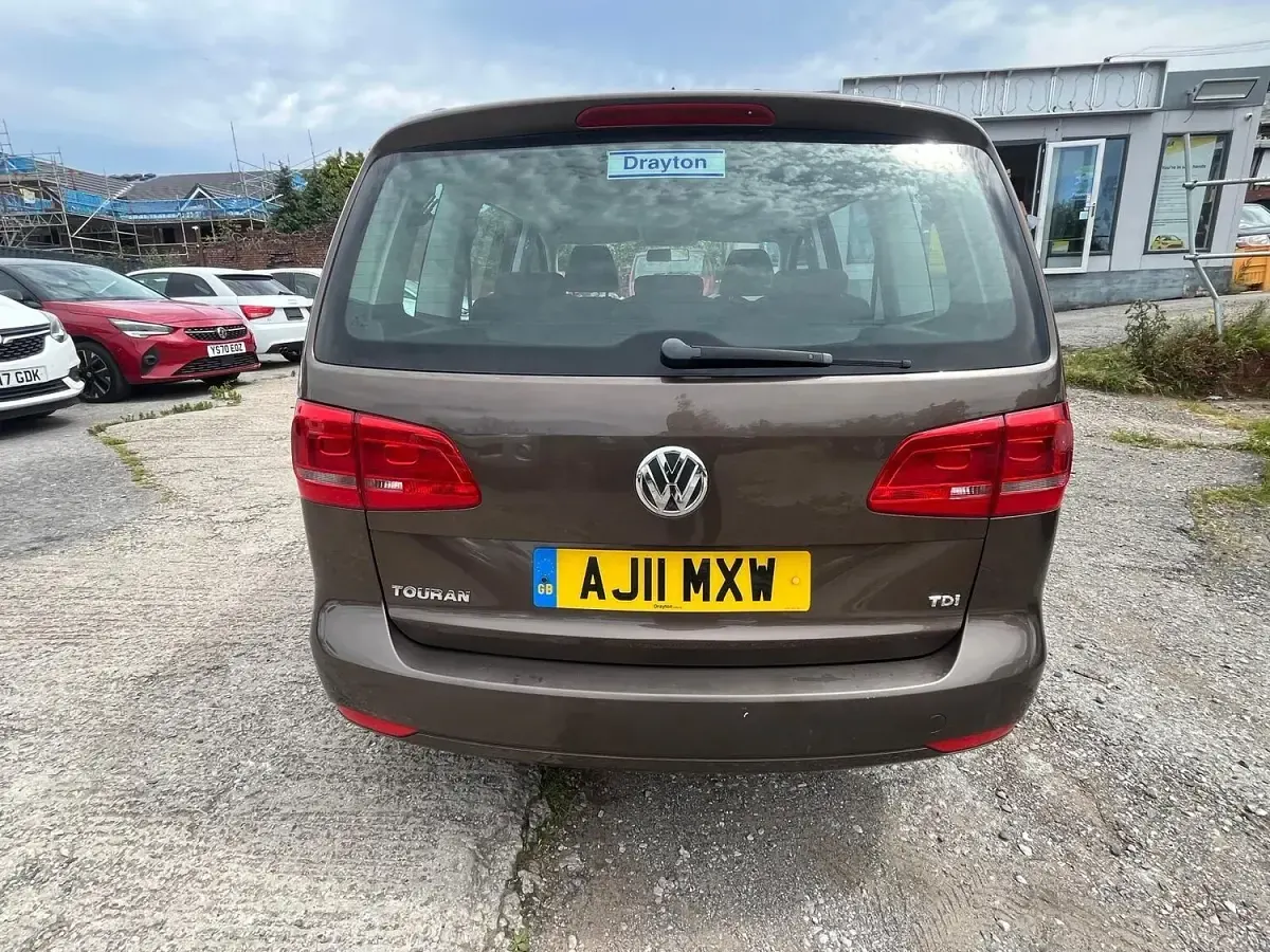 Used VW Touran S 105 HP (77 kW) 2011 Brown MPV