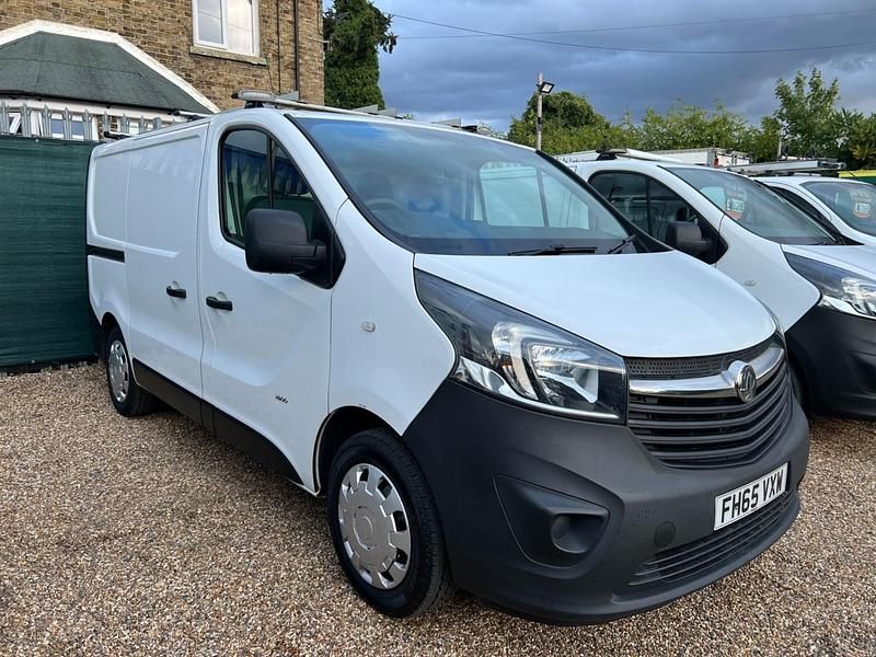 White Used 2016 Vauxhall Vivaro Van | £6,995 (Good price) - Image 1/4