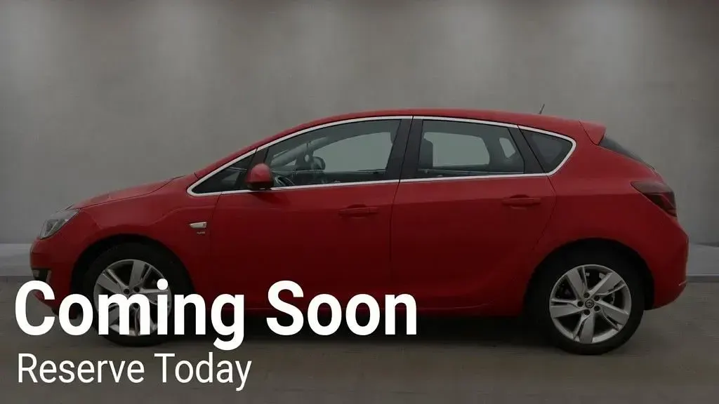 Used Vauxhall Astra SRi 100 HP (73 kW) 2015 Red Hatchback