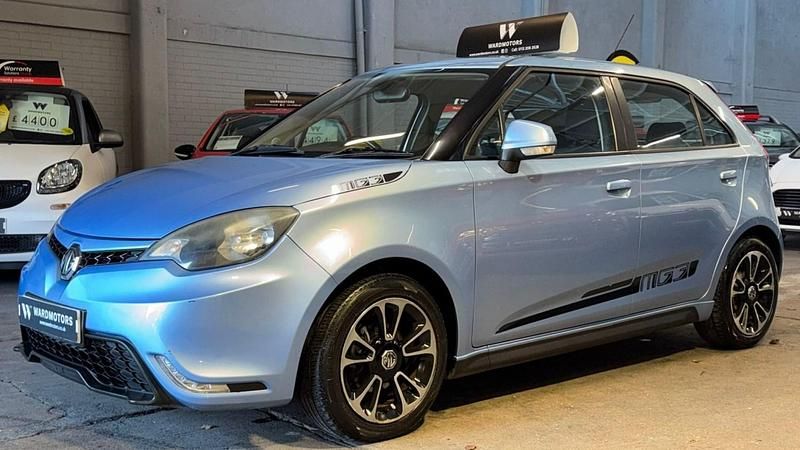 Blue Used 2014 MG MG3 Hatchback | £3,349 (Fair price) - Image 1/4