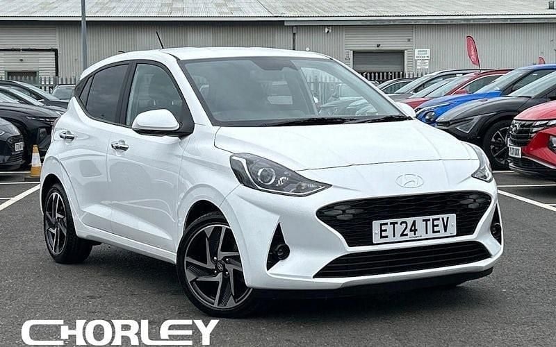 Used 2025 Hyundai i10 Premium Hatchback | £15,189 (Fair price) - Image 1/4