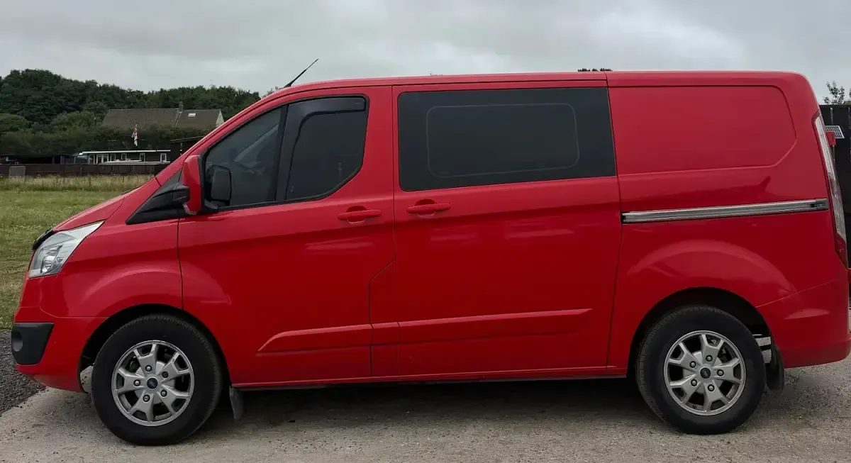 Used Ford Transit Custom Limited 125 HP (91 kW) 2014 Red Van