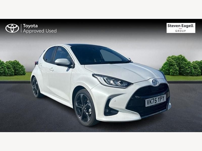 New Toyota Yaris Hybrid 2025 White Hatchback