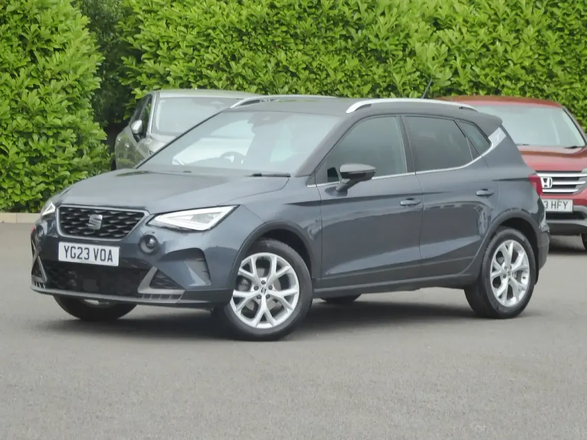 Used Seat Arona FR 110 HP (80 kW) 2023 Grey SUV