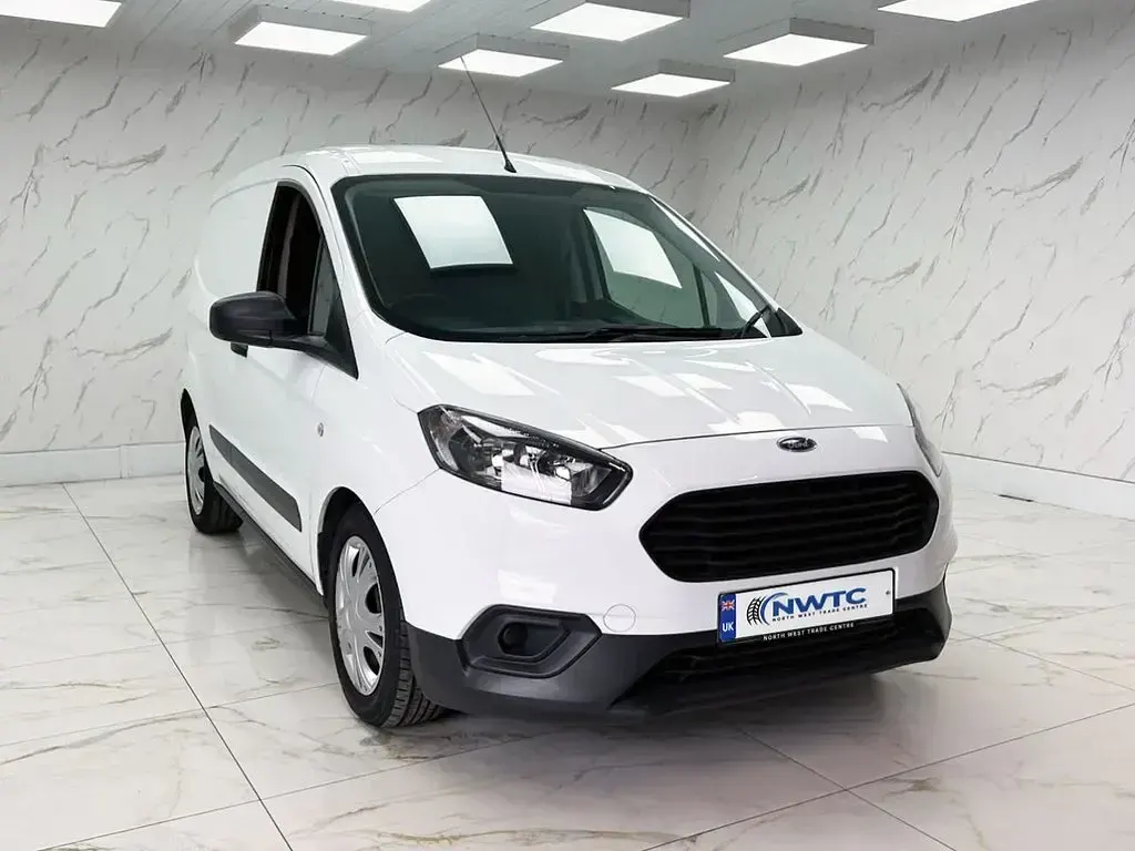 Used Ford Transit Courier S 100 HP (73 kW) 2024 White Van