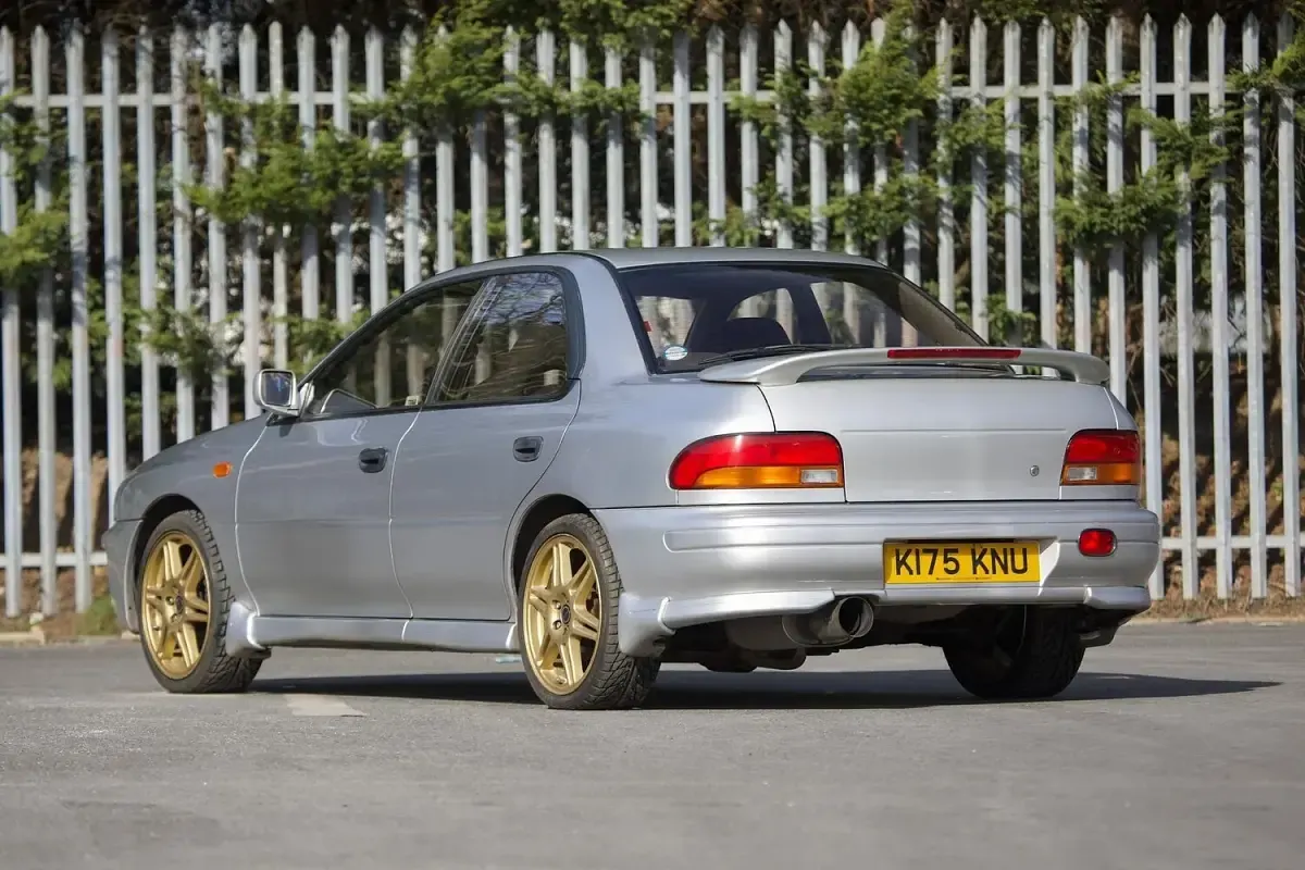 Used Subaru Impreza 1999 Silver Sedan
