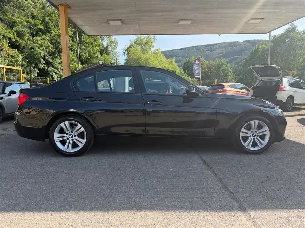 Used BMW 318 Sport Line 2017 Black Sedan