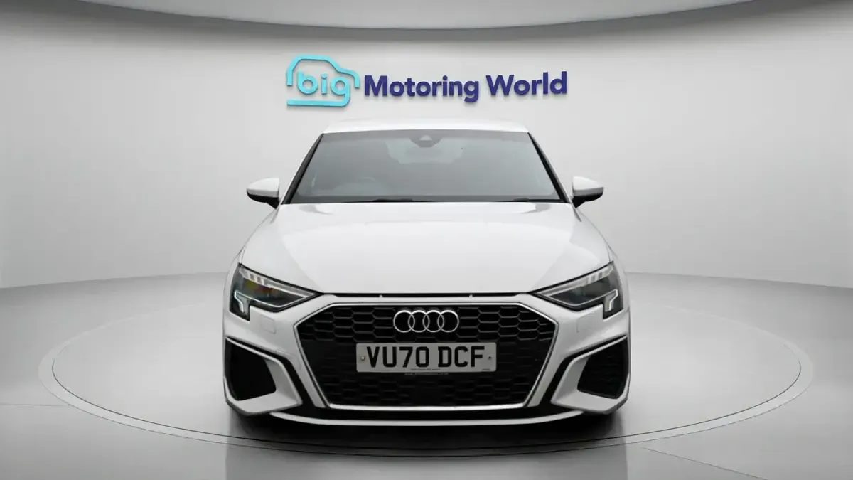 Used Audi A3 Sportback S-Line 150 HP (110 kW) 2020 White Hatchback