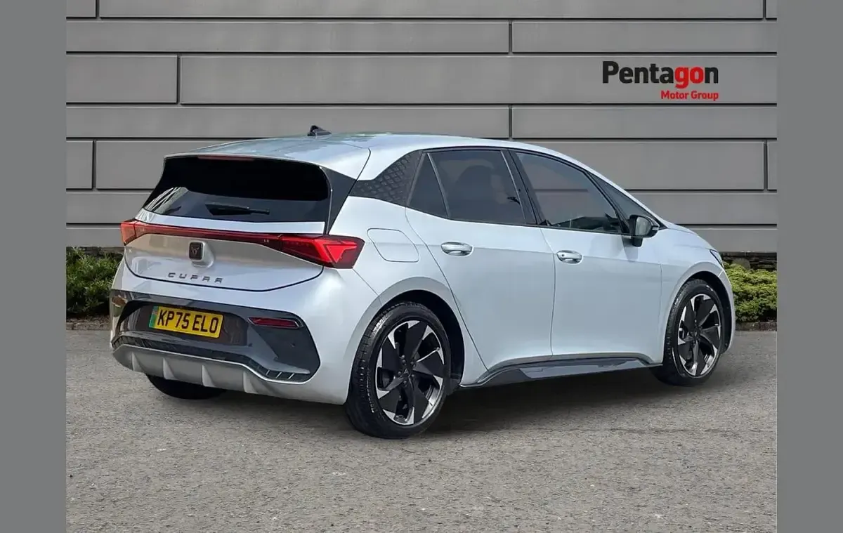 Used Cupra Born e-Boost 169 kW (231 HP) 2025 Silver Hatchback