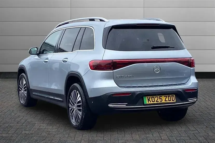 Used Mercedes EQB250+ Executive 139 kW (190 HP) 2025 Silver SUV