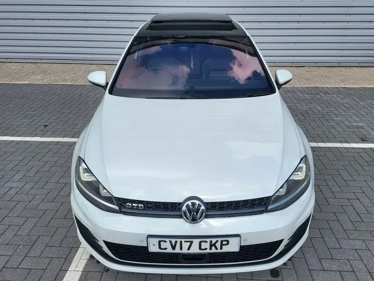 Used VW Golf VII GTD 2017 White Hatchback