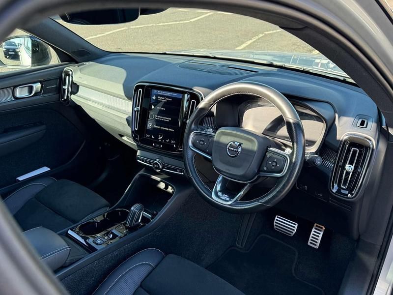 Used Volvo XC40 2018 Silver SUV