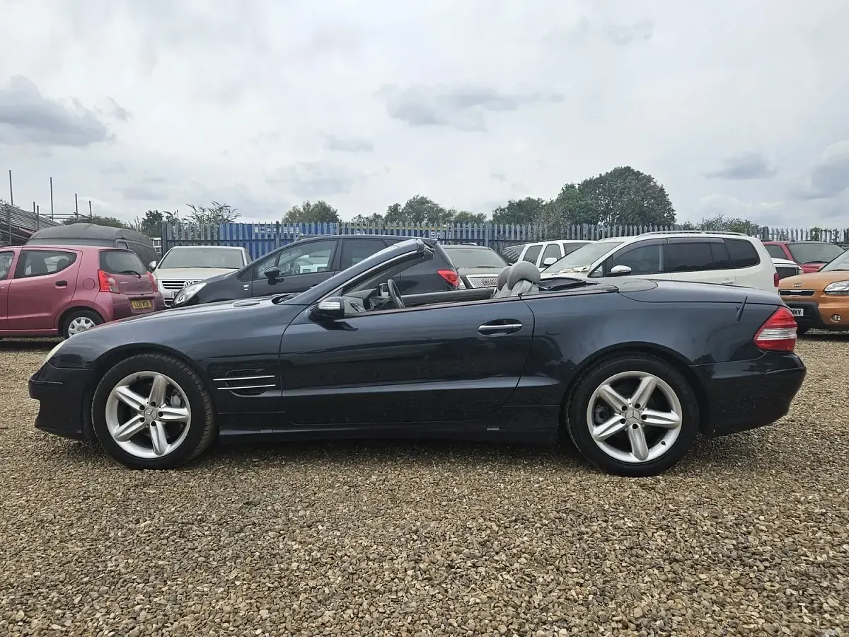 Used Mercedes SL350 272 HP (200 kW) 2006 Black Cabriolet