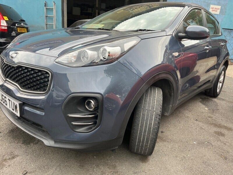 Blue Used 2016 Kia Sportage SUV | £7,250 (Fair price) - Image 1/4