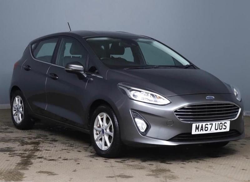 Used Ford Fiesta Zetec 70 HP (51 kW) 2017 Grey Hatchback