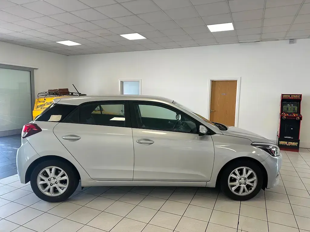 Used Hyundai i20 SE 2016 Silver Hatchback