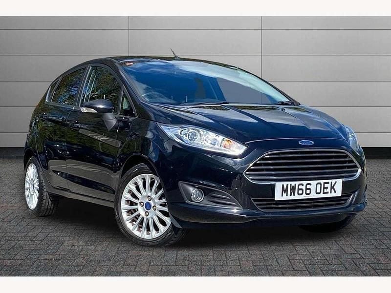 Black Used 2016 Ford Fiesta Zetec Hatchback | £5,995 (Good price) - Image 1/4