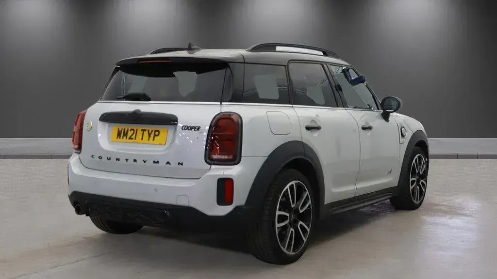 Used Mini Cooper Countryman Sport 222 HP (163 kW) 2021 Silver SUV
