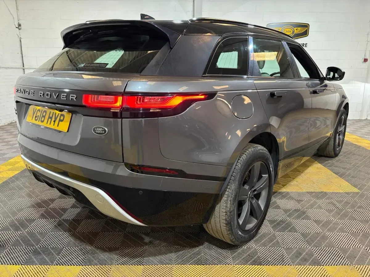 Used Land Rover Range Rover Velar R-Dynamic 177 HP (130 kW) 2018 Grey SUV