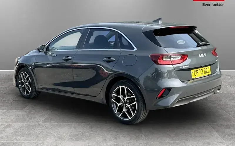 Used Kia Ceed 160 HP (117 kW) 2021 Grey Hatchback
