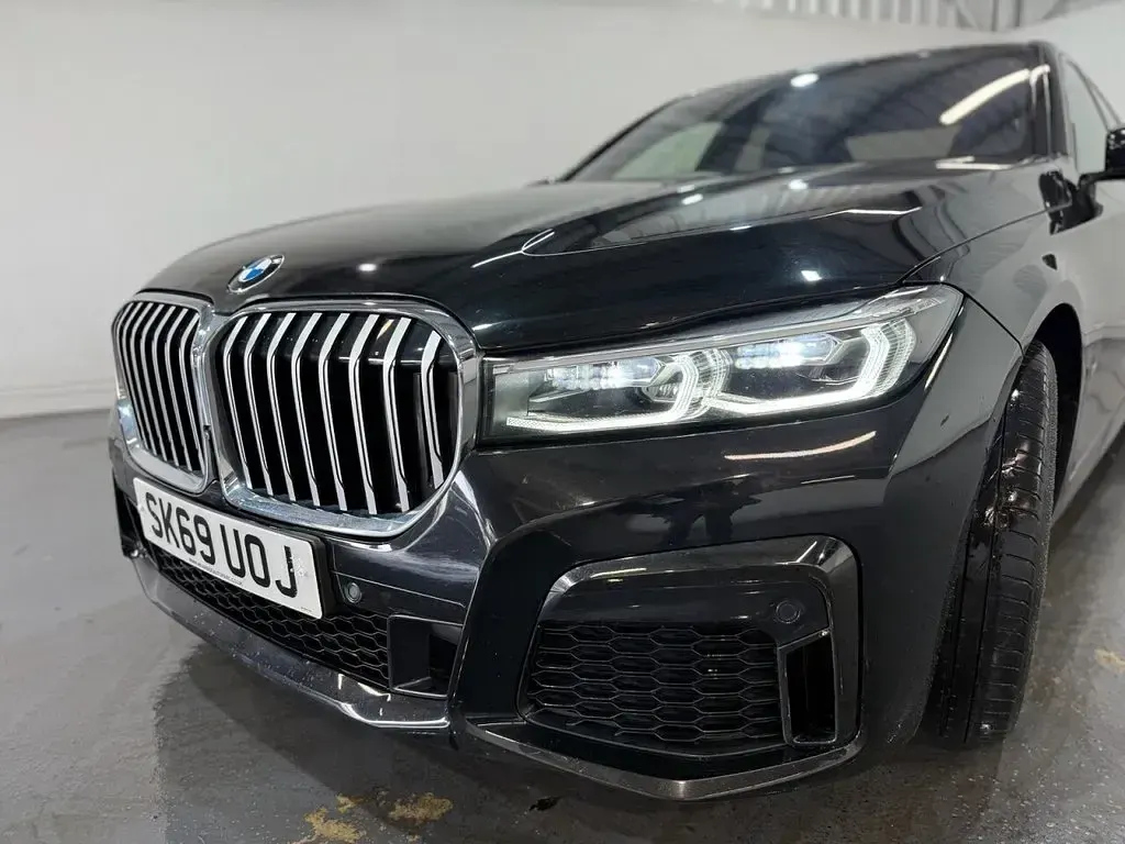 Used BMW 730 M Sport 265 HP (194 kW) 2019 Black Sedan