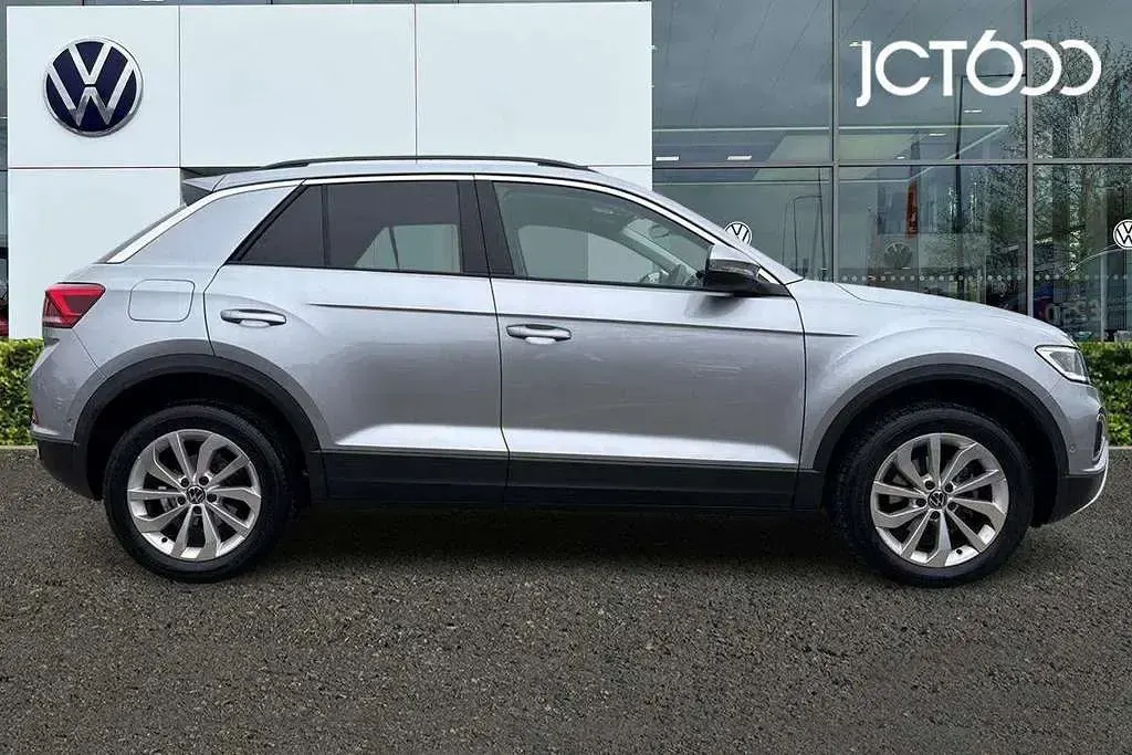 Used VW T-Roc Match 150 HP (110 kW) 2026 Silver SUV