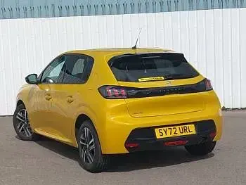 Used Peugeot 208 Allure+ 100 HP (73 kW) 2022 Yellow Hatchback
