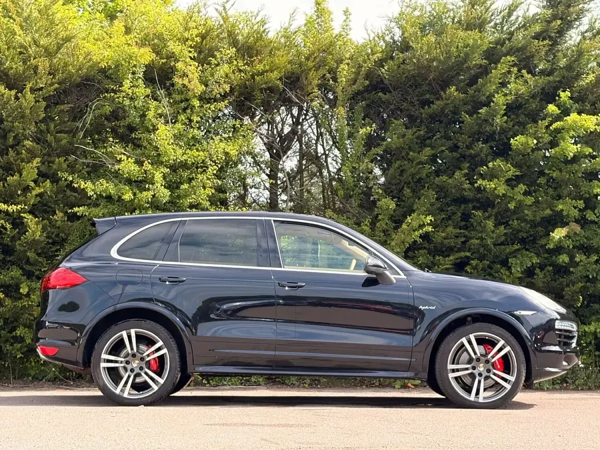 Used Porsche Cayenne S E-Hybrid 2013 Black SUV