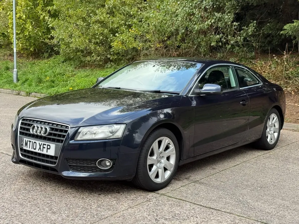 Usado Audi A5 180 HP (132 kW) 2010 Azul Coupé