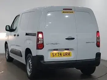 Used Citroën Berlingo 100 HP (73 kW) 2024 White MPV