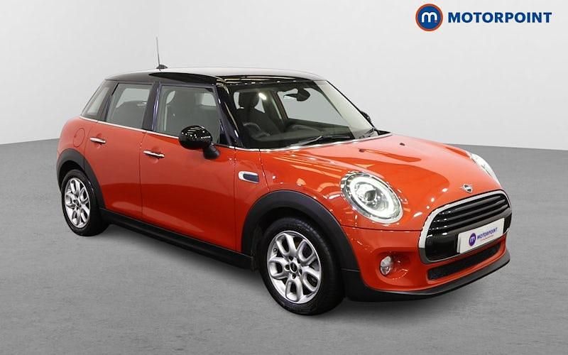 Used 2021 Mini Cooper Classic Hatchback | £11,349 (Good price) - Image 1/4