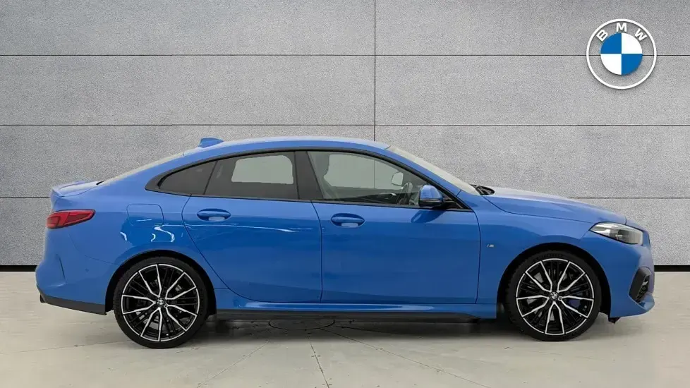Usado BMW 220 M Sport 187 HP (137 kW) 2020 Azul Coupé