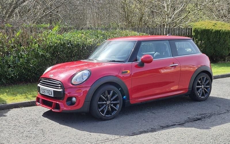 Begagnad Mini ONE Hatch 102 HK (75 kW) 2017 Halvkombi