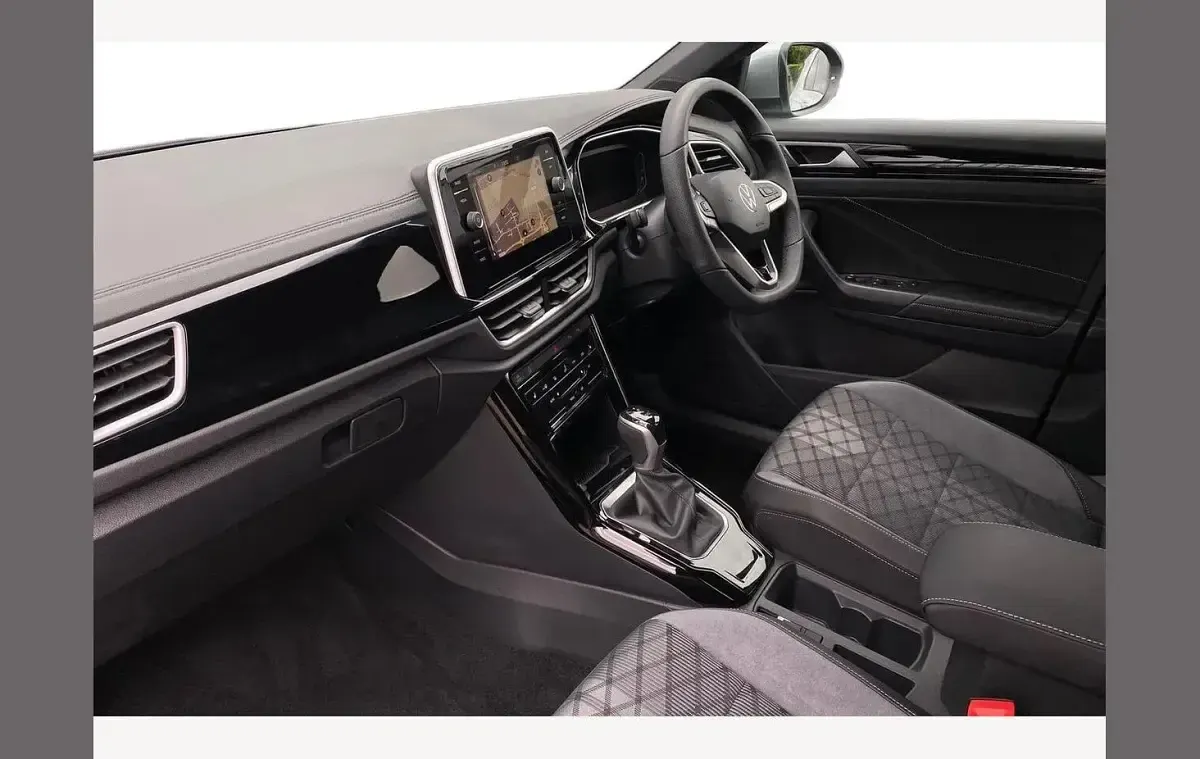 Used VW T-Roc R-line 150 HP (110 kW) 2025 Pyrite silver SUV