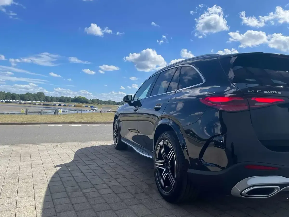 Used Mercedes GLC300 AMG line 269 HP (197 kW) 2026 Black SUV