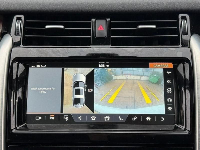 Used Land Rover Discovery 5 HSE 258 HP (189 kW) 2017 White SUV