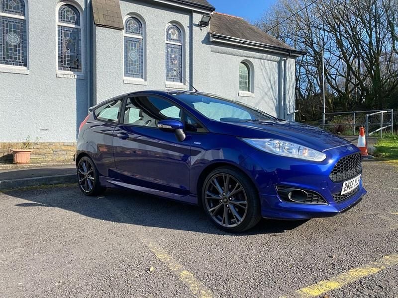 Used Ford Fiesta ST-Line 125 HP (91 kW) 2017 Blue Hatchback