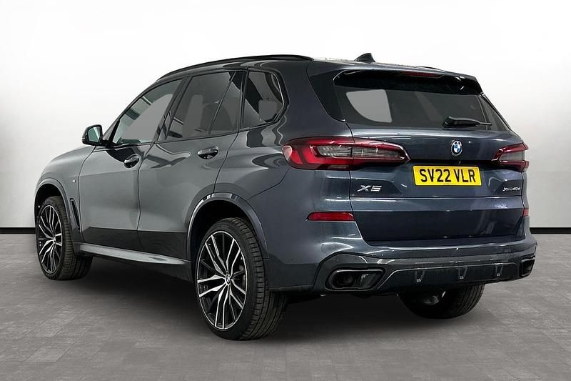 Usado BMW X5 M Sport 335 CV (246 kW) 2022 Gris SUV