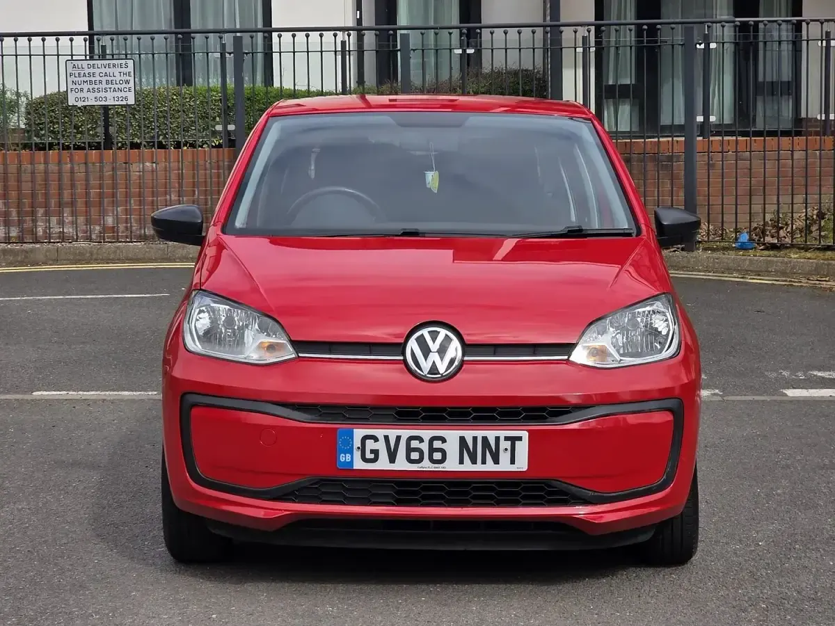 Used VW up! take up! 60 HP (44 kW) 2017 Red Hatchback