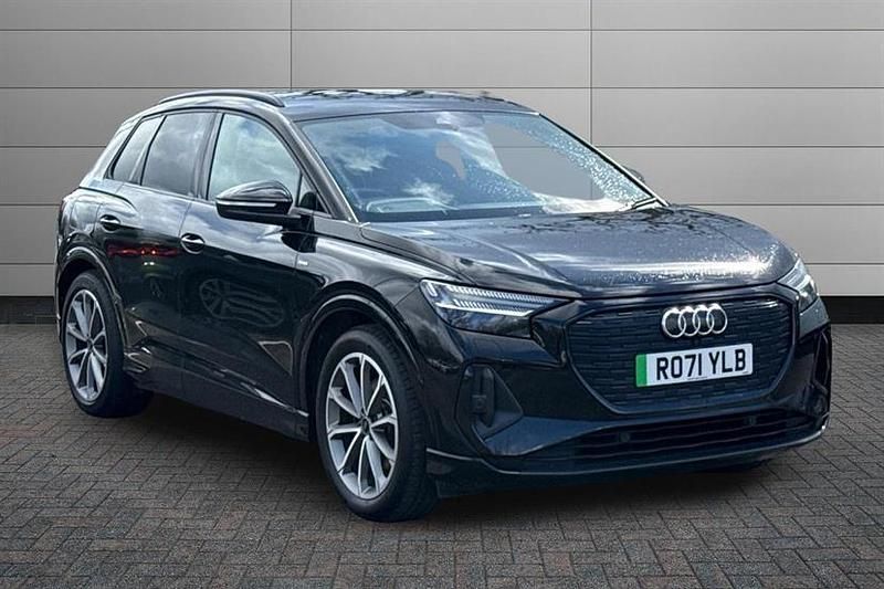 Used Audi Q4 e-tron Comfort 125 kW (170 HP) 2021 Black SUV