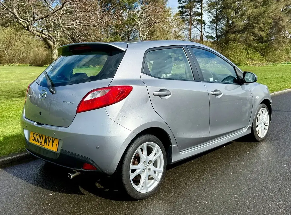 Used Mazda 2 2010 Silver Hatchback