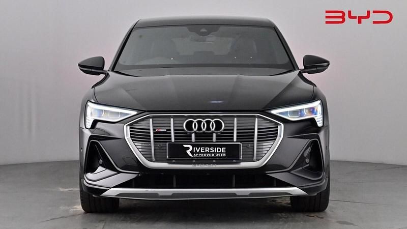 Used Audi e-tron S-Line 300 kW (408 HP) 2022 Mythos black SUV