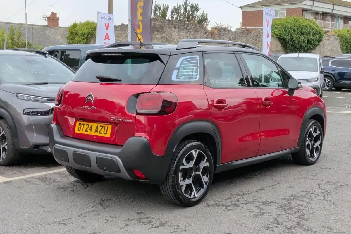Used Citroën C3 Aircross PureTech 128 HP (94 kW) 2024 Red SUV