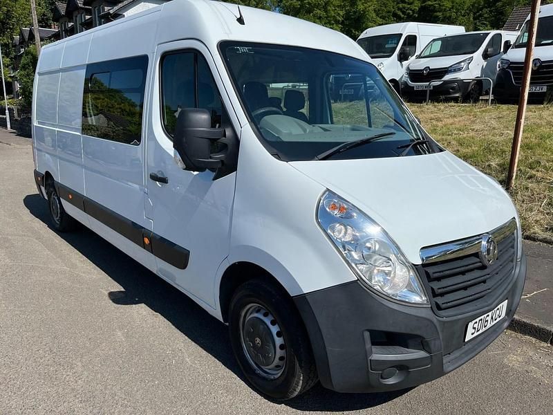 Second-hand Vauxhall Movano 125 CP (91 kW) 2016 Alb Monovolum