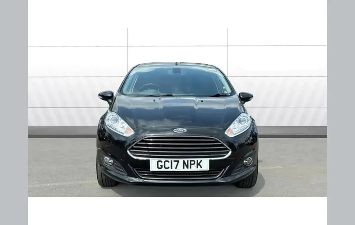 Used Ford Fiesta Titanium 101 HP (74 kW) 2017 Black Hatchback