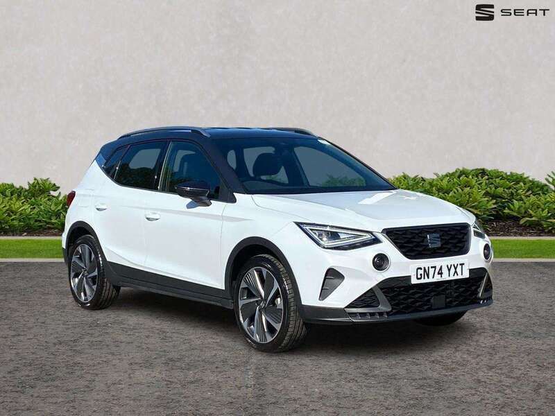 White Used 2024 Seat Arona FR Sport SUV | £20,995 (Expensive) - Image 1/4