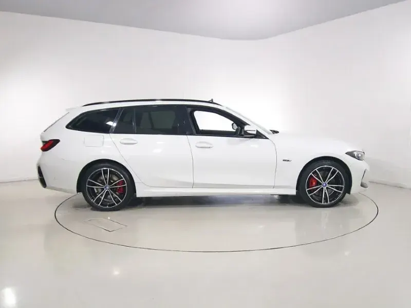 Used BMW 330e M Sport 292 HP (214 kW) 2022 White Estate