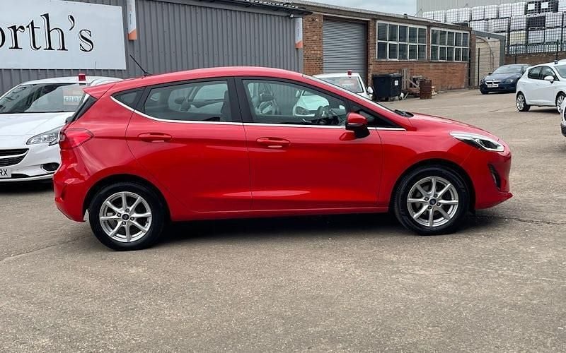 Used Ford Fiesta Zetec 86 HP (63 kW) 2019 Hatchback