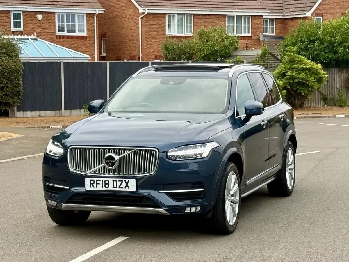Used Volvo XC90 Inscription 2018 Blue SUV